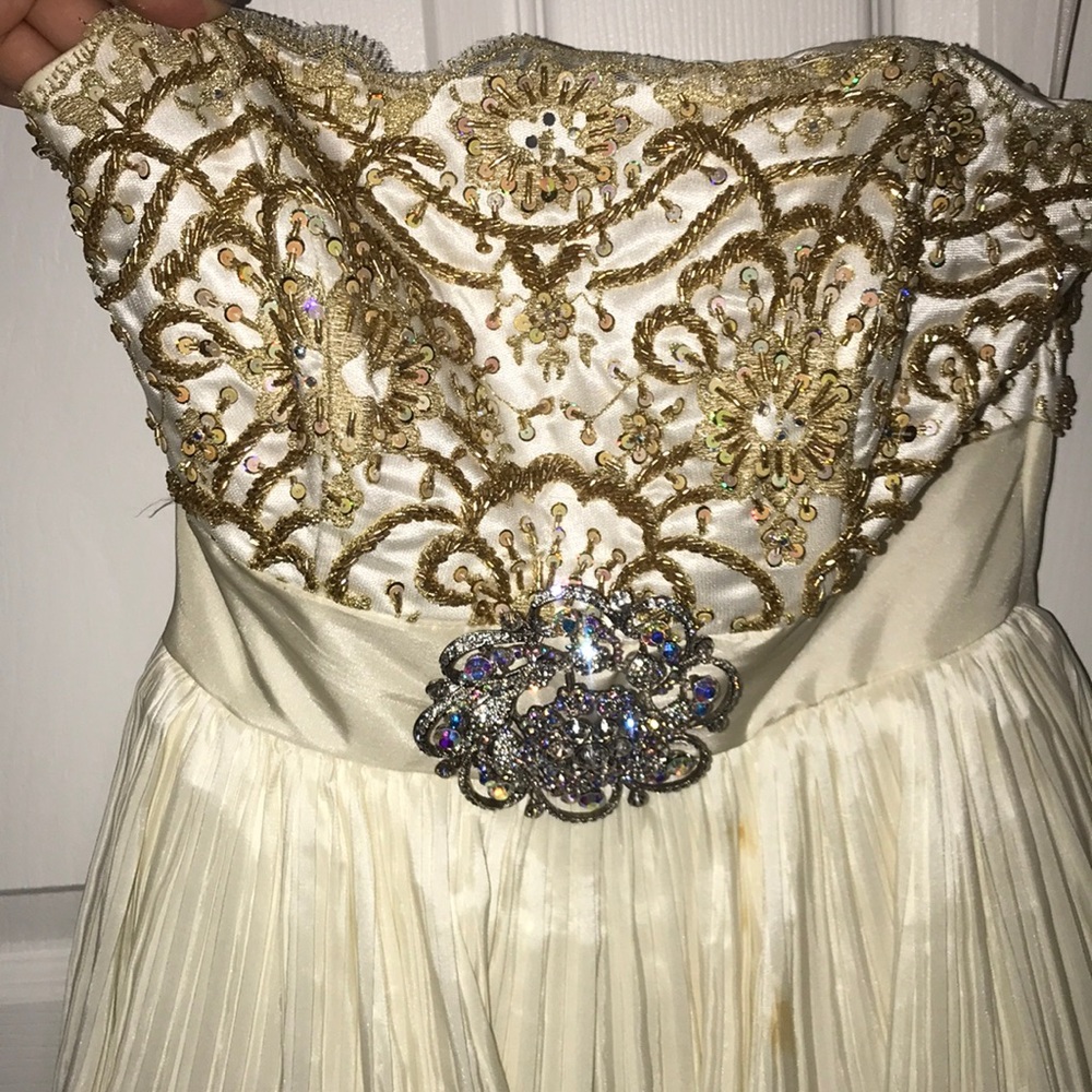 Custom- made Mini Dress - Picture 3 of 6